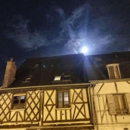 Cosy Apartment By The Magical Marais De بورج المظهر الخارجي الصورة